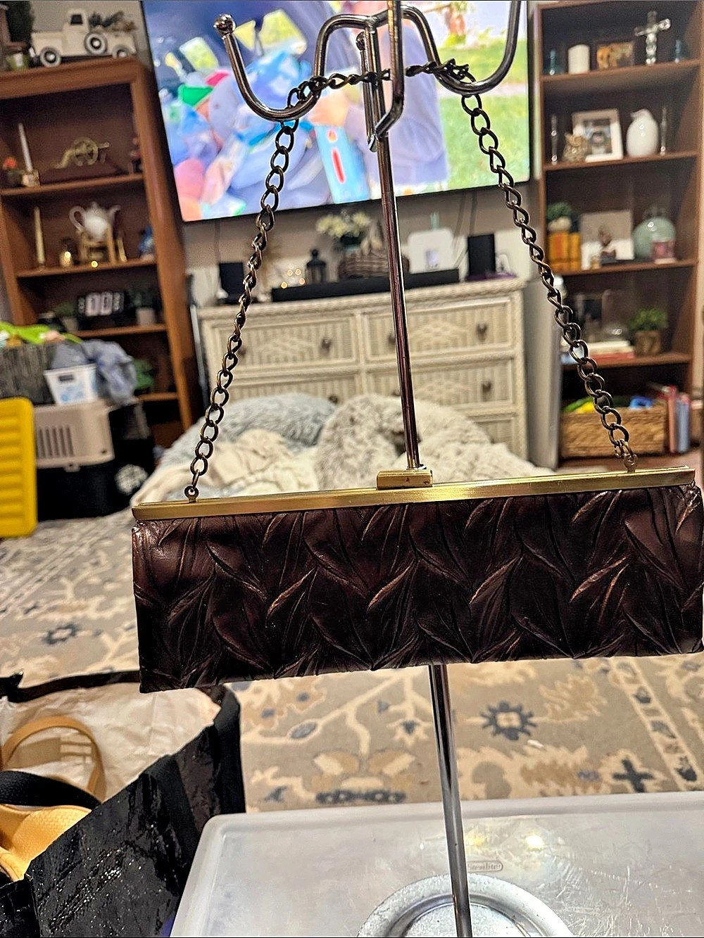 Jessica McClintock Textured Frame Chain Clutch in Brown & Gold